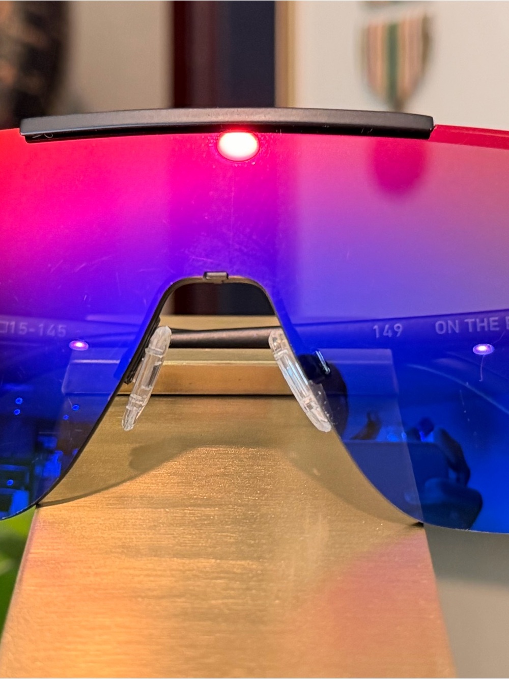 Quay Australia - On The Edge - Unisex Rimless Shield Sunglasses - Multicolor - Picture 5 of 9